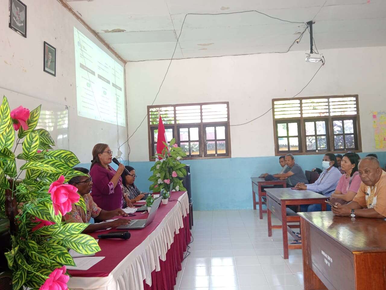 Rapat Bersama Orang tua Wali siswa KElas XI dan XII dengan Kepala Sekolah SMA PGRI DOBO Tahun AJaran 2025/2026
